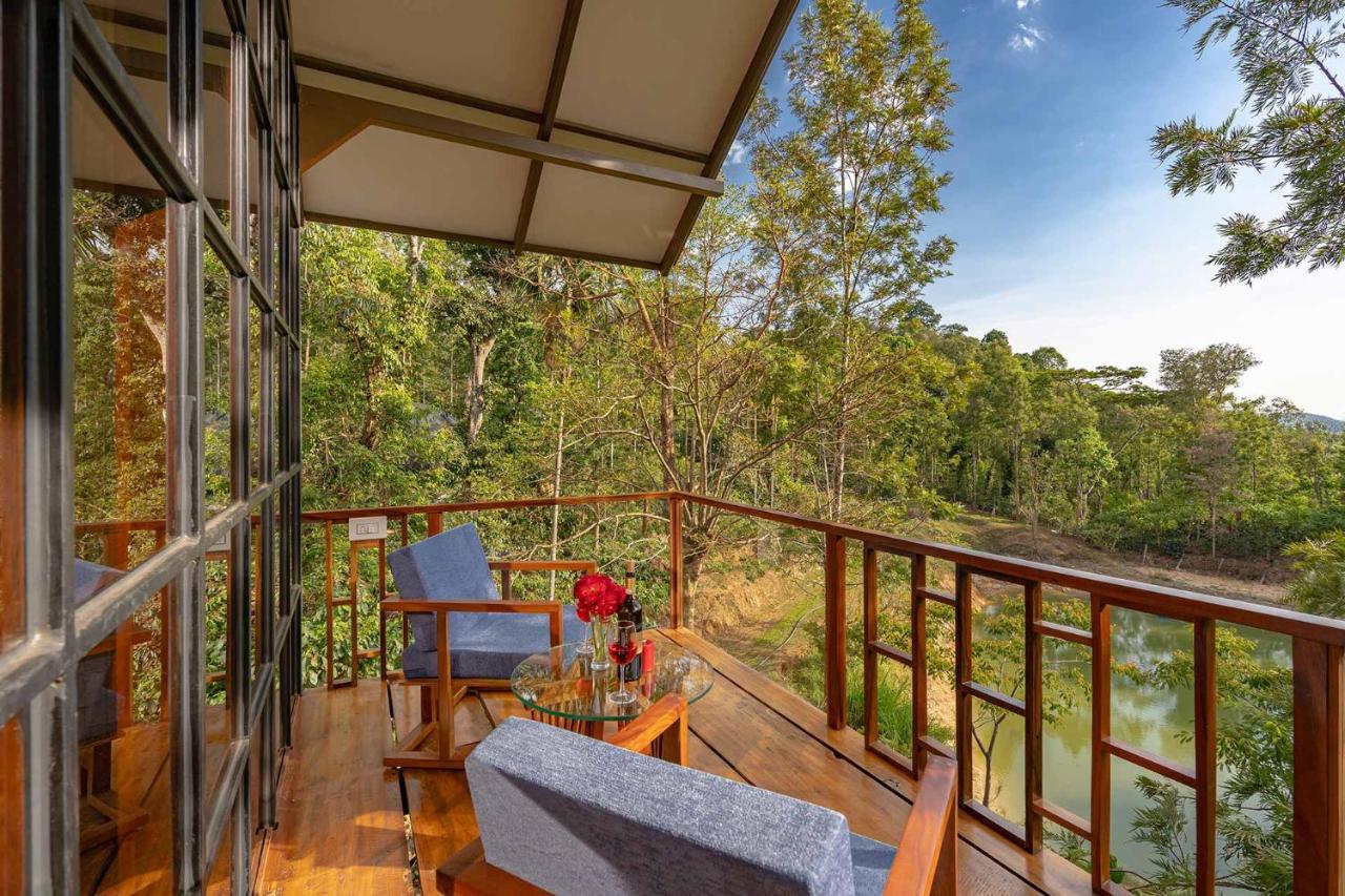 Stayvista At Cicada Chikmagalur 2Bhk Breakfast Included With Amazing View Ngoại thất bức ảnh