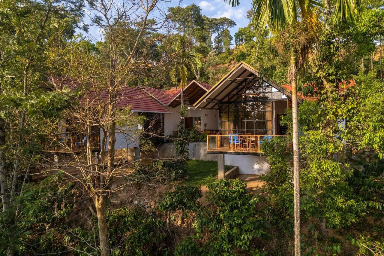 Stayvista At Cicada Chikmagalur 2Bhk Breakfast Included With Amazing View Ngoại thất bức ảnh